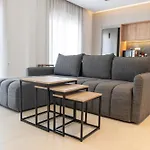 30 Roses Grey Апартаменты