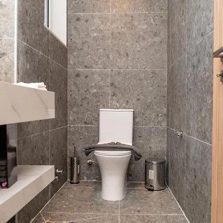 30 Roses アパート *