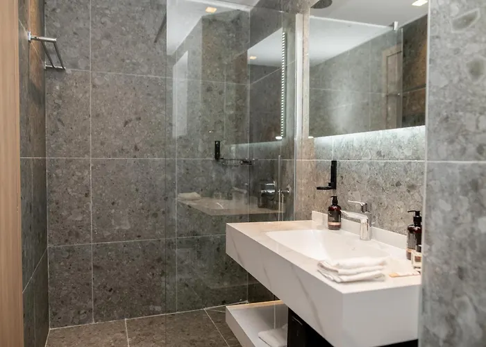 Διαμέρισμα 30 Roses Grey *